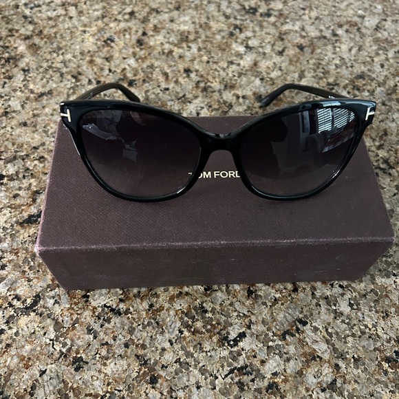 Tom Ford Sunglasses - Picture 2 of 8